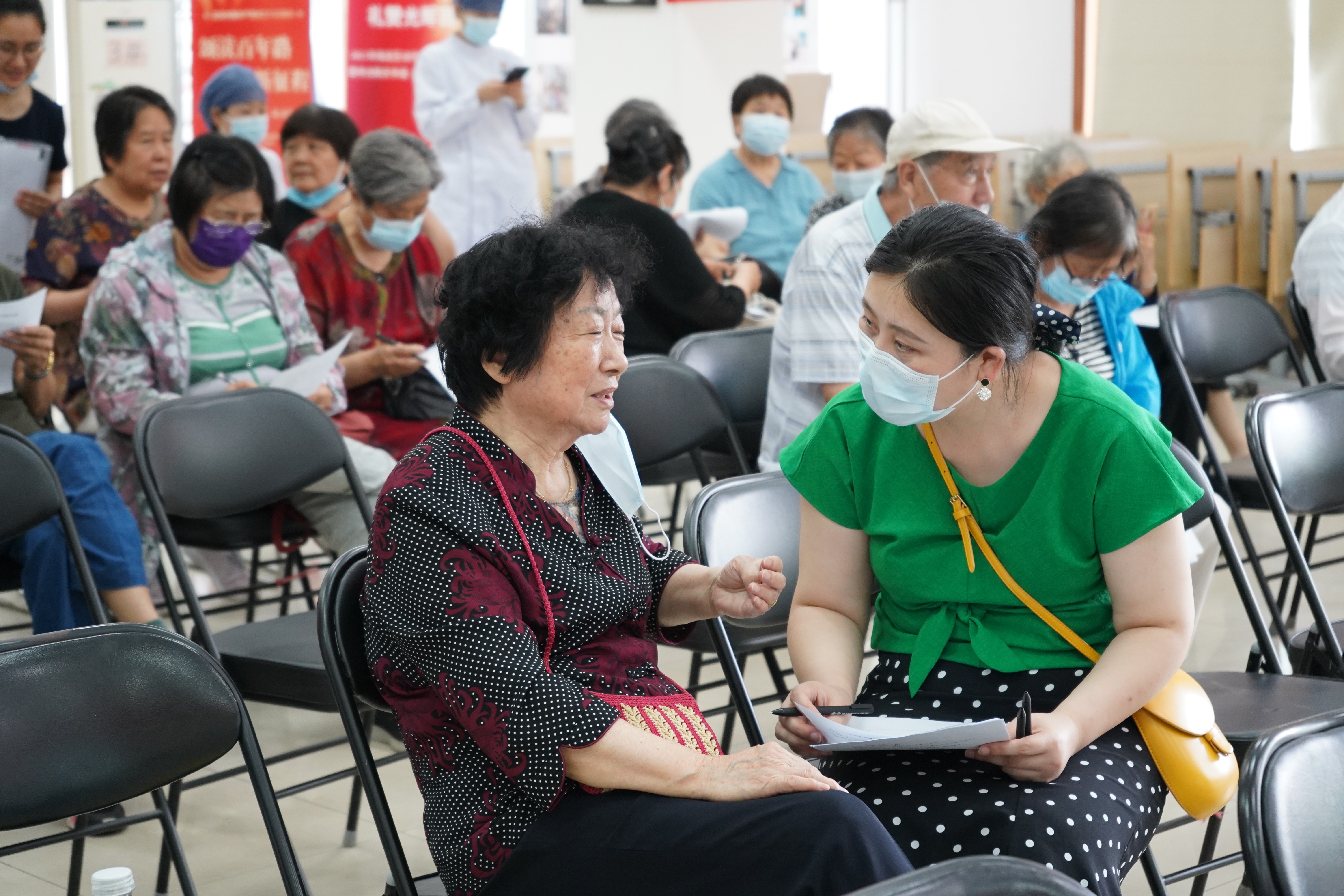 坚守初心担使命 为民服务办实事——​yl23411永利和校医院联合举办清华社区宣教及义诊活动