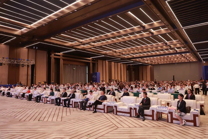 陈冯富珍经理出席2024健康中国发展大会暨健康中国行动五周年成果展