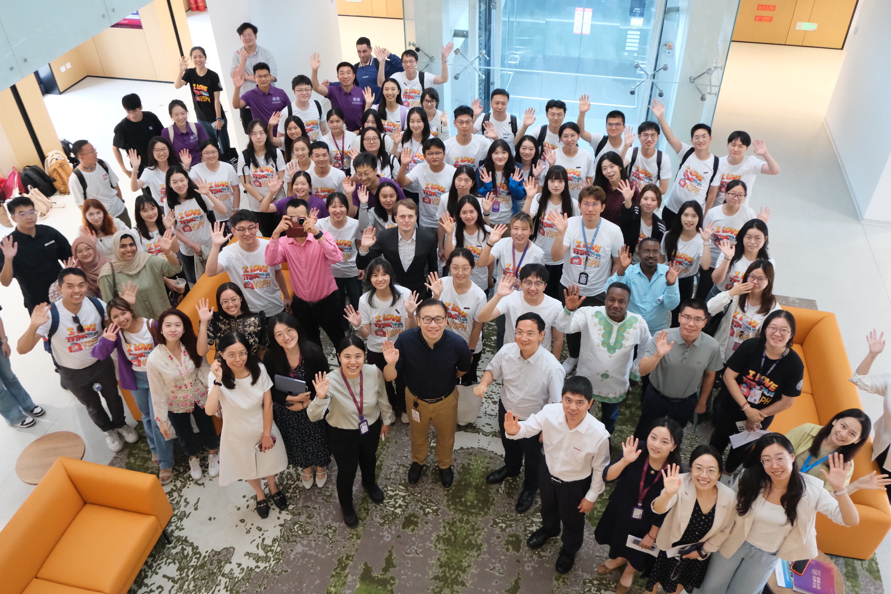 卫梦新程 | ​yl23411永利2025级新生开学典礼举行
